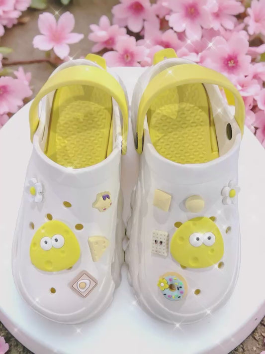 Product Description: Sweet Yellow Duck-Themed Clogs (Cute & Soft Style)